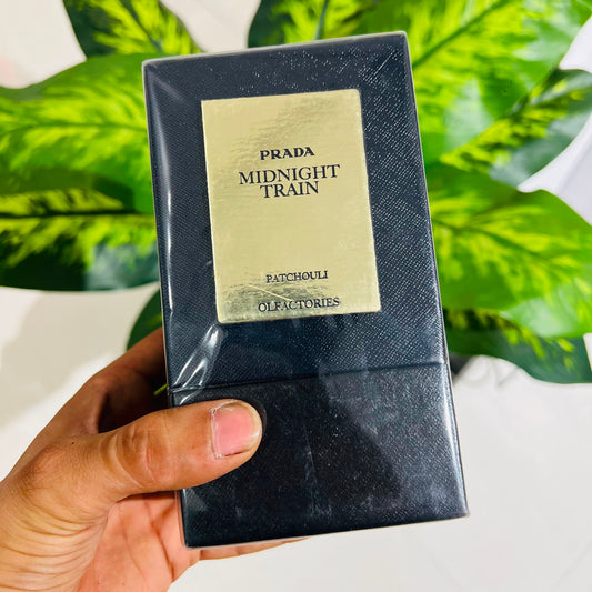 Perfume prada midnight train