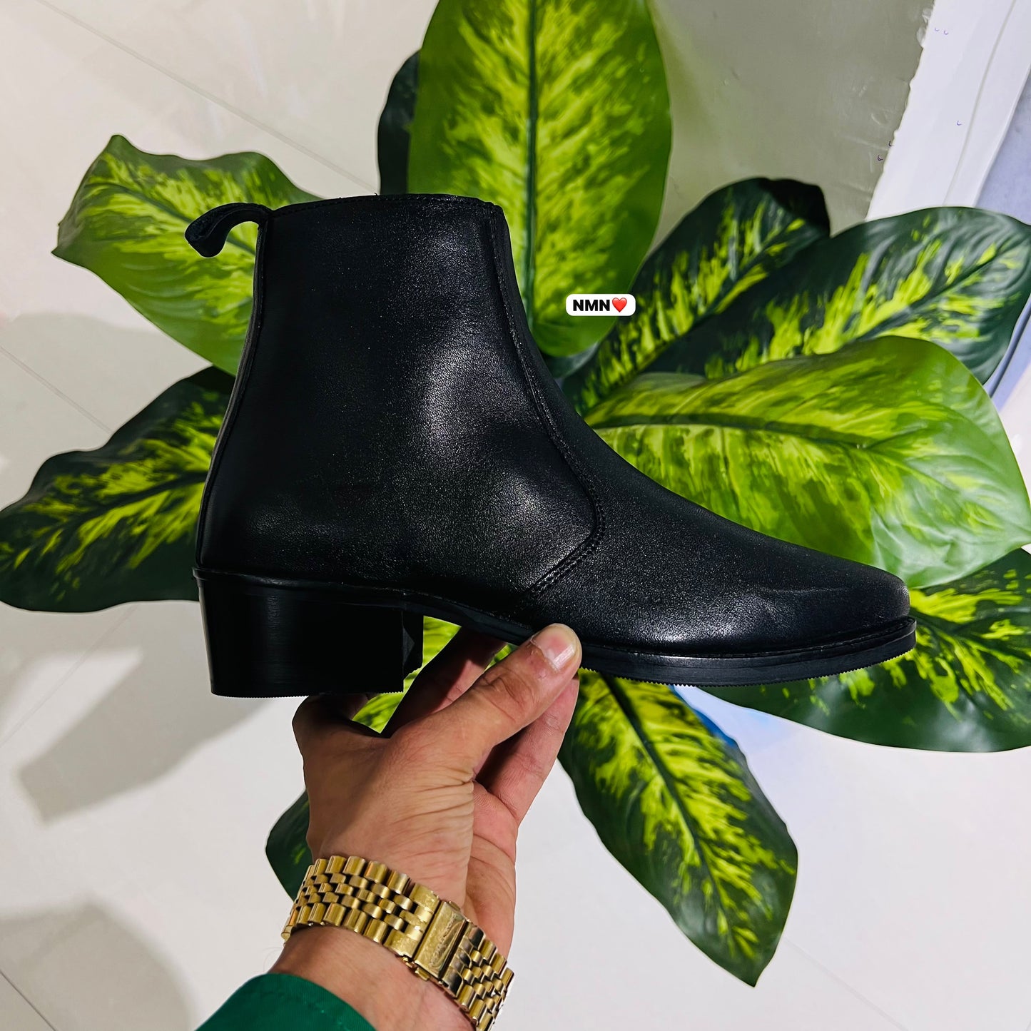Formal chelsea cuban heel black plain