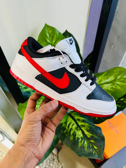 Shoes Nike sb dunk white red university black