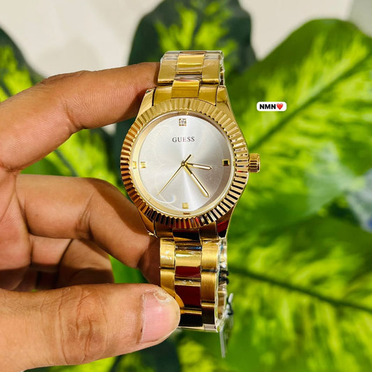 Watch guess gold white