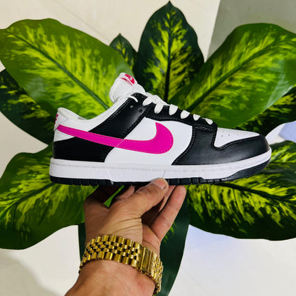 Shoes nike sb dunk black pink swoosh