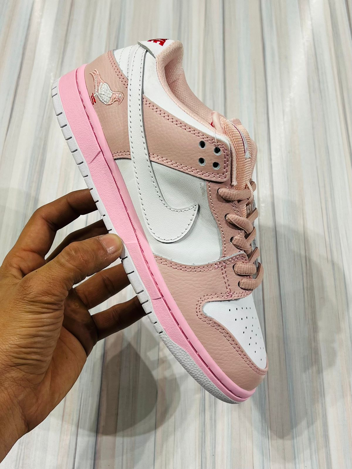 Shoes nike sb dunk pink pigeon
