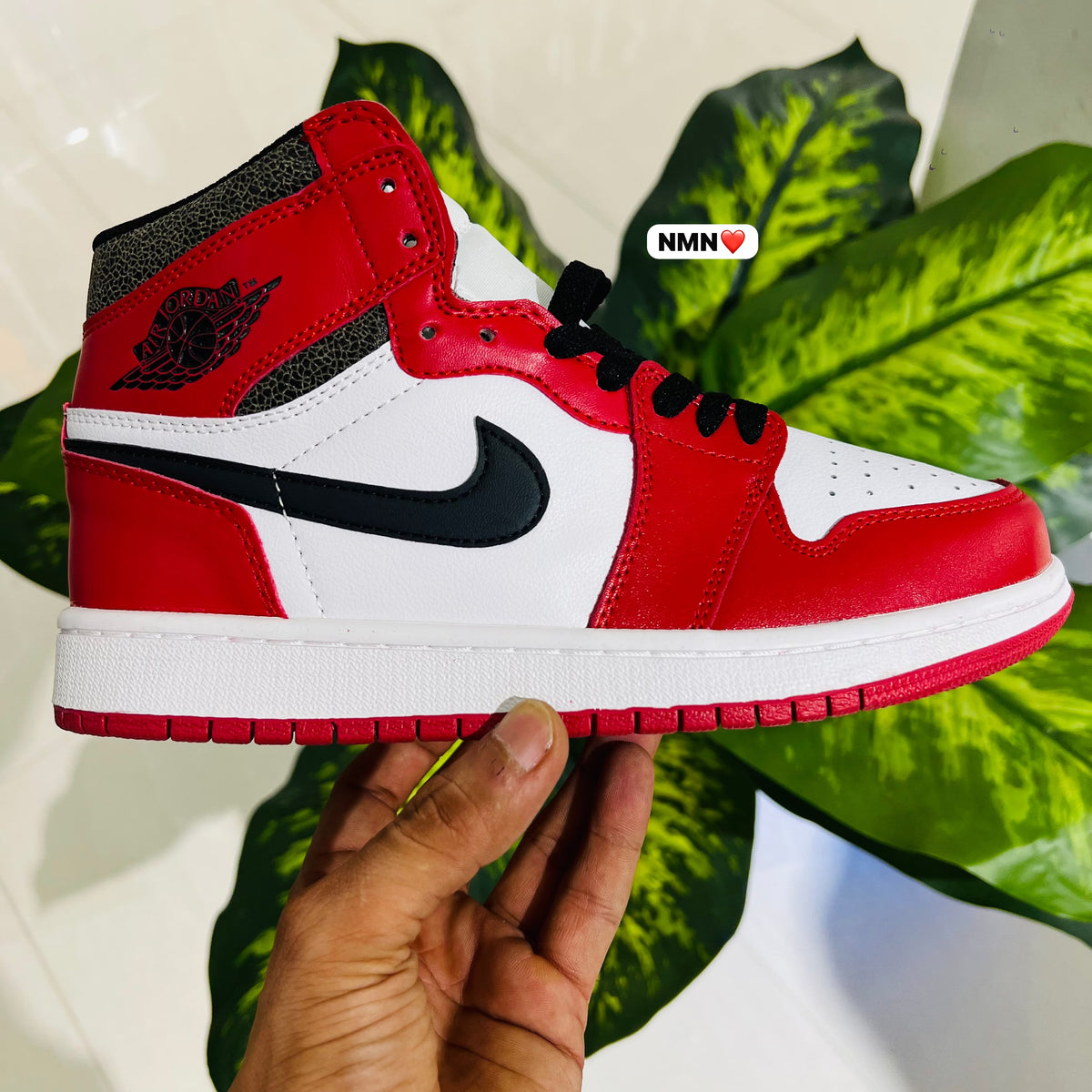 Shoes nike air jordan red lost and found