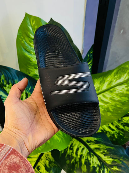 Slippers skecher black