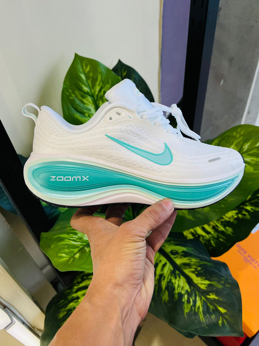 Shoes Nike zoom x vomero plus