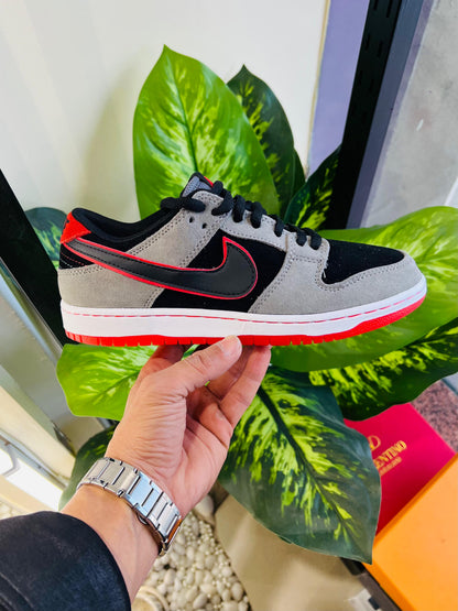 Shoes Nike sb dunk grey red matching