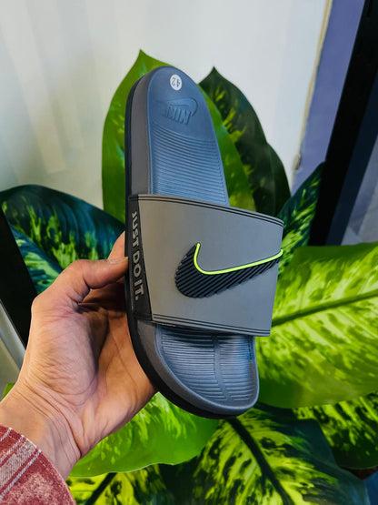 Slippers nike grey